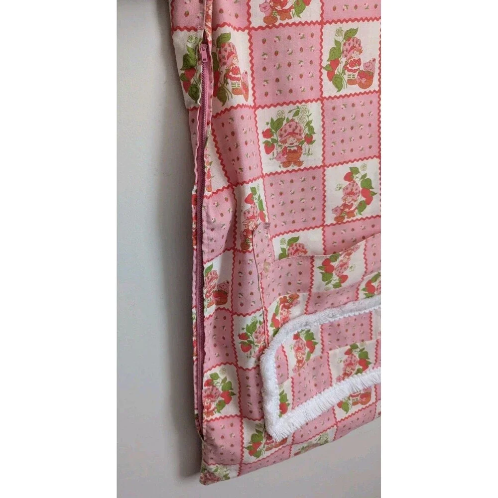 Vintage Handmade Strawberry Shortcake Fabric Pillowcase Zip Sleepover Pockets